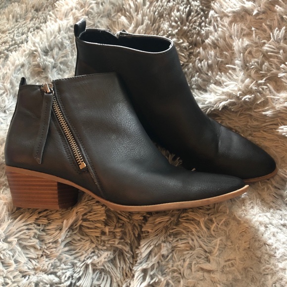 circus black booties